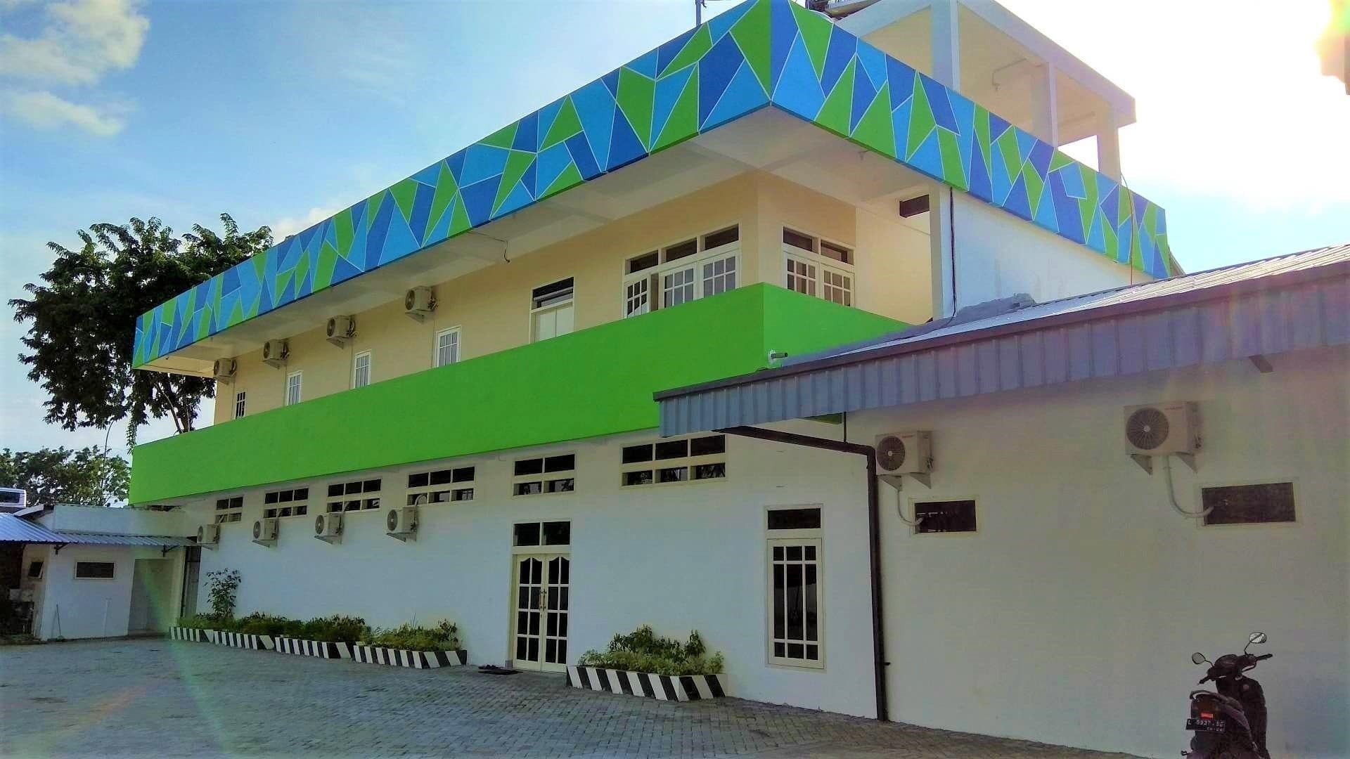 Kokonut Guesthouse Surabaya Exterior foto